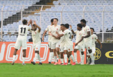 Photo of ईस्ट बंगाल की धमाकेदार वापसी, एज़ेज़्ज़ारी के दो गोल से एससी दिल्ली को 4-1 से रौंदा