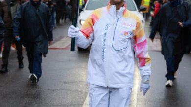 Photo of मिलानो–कोर्तिना शीतकालीन ओलंपिक से पहले अभिनव बिंद्रा ने थामी मशाल