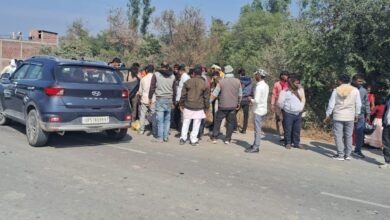 Photo of Basti : कुदरहा-पिपरपाती मार्ग पर कार की टक्कर से टेंपो पलटा, एक गंभीर रूप से घायल