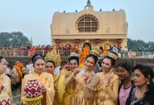 Photo of बौद्ध भूमि कुशीनगर बना ‘मिनी थाईलैंड’, शोभायात्रा में सम्मिलित हुए थाईलैंड के राजदूत एवं अन्य गणमान्य अतिथि