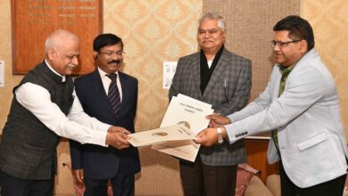 Photo of मप्र राज्य निर्वाचन आयोग राजस्थान को देगा ईवीएम, एडिशनल एमओयू पर हुए हस्ताक्षर