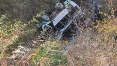Photo of हिमाचल पथ परिवहन निगम की बस उत्तराखंड में खाई में गिरी, तीन की मौत, कई घायल