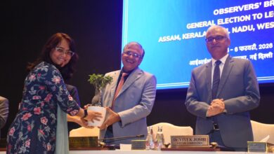 Photo of चुनाव आयोग ने पर्यवेक्षकों से कहा- पारदर्शी चुनाव सुनिश्चित करें