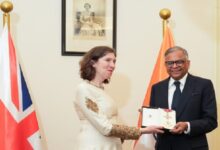 Photo of टाटा समूह के चेयरमैन चंद्रशेखरन को मिला ब्रिटेन का ‘नाइटहुड’ सम्मान