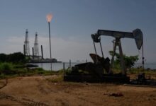 Photo of कच्चे तेल की कीमत में छह प्रतिशत से अधिक की गिरावट, भारत जैसे तेल आयातकों को मिलेगी राहत