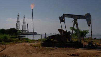 Photo of कच्चे तेल की कीमत में छह प्रतिशत से अधिक की गिरावट, भारत जैसे तेल आयातकों को मिलेगी राहत