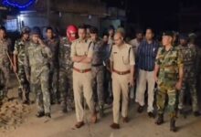 Photo of झारखंड के गढ़वा में महाष्टमी के जुलूस पर पथराव, 19 गिरफ्तार, थाना प्रभारी लाइन हाजिर