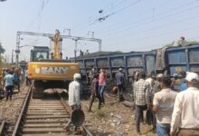 Photo of मप्र के कटनी में कोयले से भरी मालगाड़ी के पांच डिब्बे पटरी से उतरे, यातायात प्रभावित