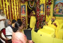 Photo of राष्ट्रपति मुर्मु ने प्रेमानंद महाराज से की भेंट, लिया आशीर्वाद