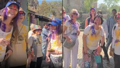 Photo of खजुराहो और ओरछा में होली की रंगत: देशी-विदेशी पर्यटक रंगों और उमंग में हुए सराबोर