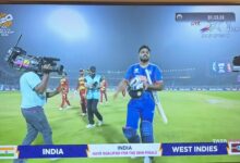 Photo of संजू सैमसन की नाबाद पारी ने भारत को सेमीफाइनल में पहुँचाया, शशि थरूर बोले- ‘भारत की शान, तिरुवनंतपुरम का बेटा’