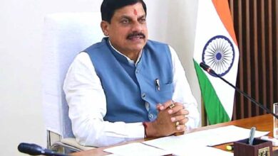 Photo of खाड़ी देशों में रह रहे मप्र के निवासियों के लिए हेल्पलाइन नंबर जारी, दिल्ली में कंट्रोल रूम स्थापित