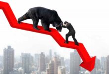 Photo of शुरुआती कारोबार में शेयर बाजार पर दबाव, सेंसेक्स और निफ्टी में बड़ी गिरावट