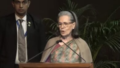 Photo of सोनिया गांधी ने ईरान संकट पर सरकार की चुप्पी पर उठाए सवाल