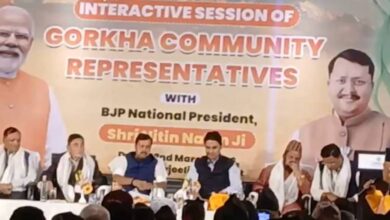 Photo of फिर गरमाया गोरखालैंड का मुद्दा, नितिन नवीन से मिले गोरखा नेता