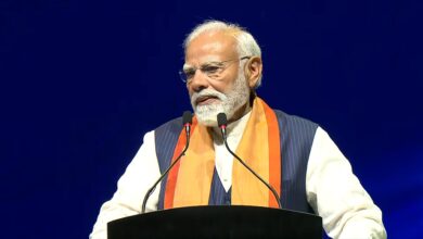 Photo of नेपाल की नई सरकार के साथ मिलकर काम करने के लिए भारत प्रतिबद्ध: मोदी