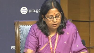 Photo of घरेलू एलपीजी उत्पादन स्थिर है और पर्याप्त स्टॉक भी उपलब्ध : केन्द्र सरकार