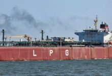 Photo of हॉर्मुज स्ट्रेट से निकले एलपीजी लदे दो भारतीय जहाज, अगले दो-तीन दिन में भारत पहुंचने की संभावना