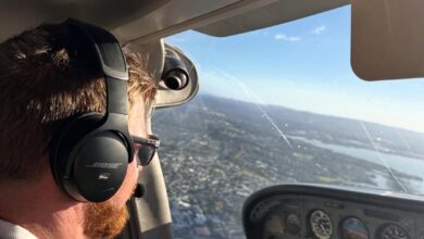 Photo of ग्लेन फिलिप्स ने हाथों से लैंड कराया एयरक्राफ्ट, क्रिकेट के बाहर भी दिखा हुनर