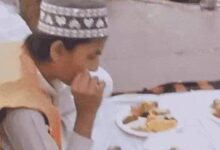 Photo of गंगा में नाव पर चिकन बिरयानी मामले में FIR दर्ज, युवा मोर्चा ने की गिरफ्तारी की मांग