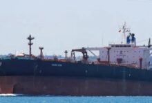 Photo of मुश्किल घड़ी में भारत के साथ खड़े हैं दोस्त देश! चीन जा रहा तेल टैंकर भारत की ओर मुड़ा