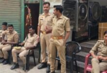 Photo of फर्रुखाबाद में पूर्व विधायक के घर में बम विस्फोट : दाेनाें बेटों समेत आधा दर्जन पर FIR