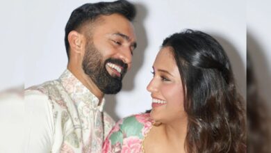 Photo of दिनेश कार्तिक के घर गूंजी किलकारी, पत्नी दीपिका पल्लीकल ने बेटी को दिया जन्म