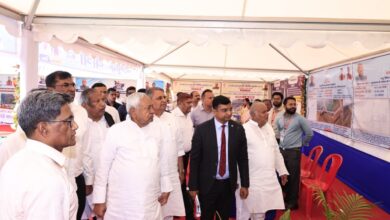 Photo of ‘हमें छोड़कर मत जाइए..’, JDU कार्यकर्ता नीतीश कुमार से बोले- ‘निशांत को बनाइए मुख्यमंत्री’