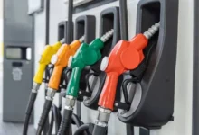 Photo of भारत में भी बढ़ेगी महंगाई! बढ़ गया पेट्रोल का दाम, इंडस्ट्रियल तेल में 22 रुपये की वृद्धि, जानिए अपने शहर का रेट