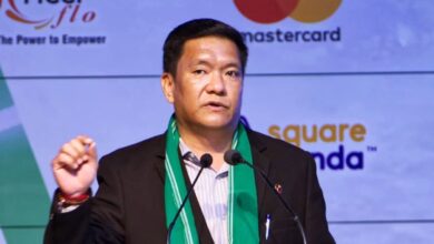 Photo of रूल ऑफ लॉ से ऊपर कोई नही: अरुणाचल के CM के परिवार से जुड़े ठेकों की होगी सीबीआई जांच