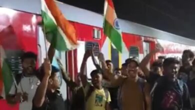 Photo of सूरत से बंगाल तक ‘वोटर स्पेशल’ ट्रेन: ममता बनर्जी को चुनौती देने के लिए भाजपा की अनोखी रणनीति