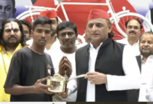 Photo of अखिलेश यादव ने चाय वाले को भेंट किए पीतल के बर्तन: सपा अध्यक्ष की चाय पीते ही एक्शन में आया विभाग, बोले- मेरा घर भी सील कर दो