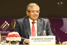 Photo of विपक्ष की नई घेरेबंदी: मुख्य चुनाव आयुक्त ज्ञानेश कुमार को हटाने के लिए फिर आएगा नोटिस, TMC ने संभाली कमान; जानें क्या है पूरा प्लान