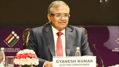 Photo of विपक्ष की नई घेरेबंदी: मुख्य चुनाव आयुक्त ज्ञानेश कुमार को हटाने के लिए फिर आएगा नोटिस, TMC ने संभाली कमान; जानें क्या है पूरा प्लान