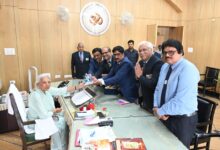 Photo of राज्यपाल आनंदीबेन पटेल ने यूपी में रोइंग की प्रगति को सराहा, ‘अस्मिता’ पहल और मिशन एशियन गेम्स पर हुई अहम चर्चा