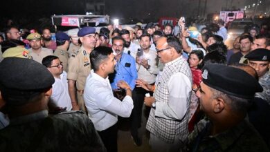 Photo of सरकार हर परिस्थिति में पीड़ित परिवारों के साथ: ब्रजेश पाठक