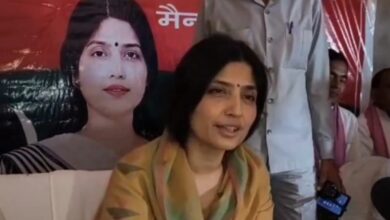 Photo of मैनपुरी में सियासी तापमान हाई: डिंपल यादव का BJP पर तीखा प्रहार, चुनाव आयोग से लेकर मणिपुर तक उठाए बड़े सवाल