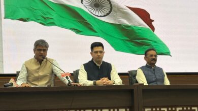 Photo of राघव चड्ढा का आम आदमी पार्टी से इस्तीफा, दो तिहाई सांसदों के साथ भाजपा में विलय की घोषणा