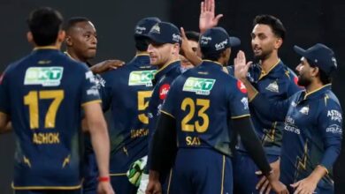 Photo of प्रसिद्ध कृष्णा और राशिद खान ने पर्पल कैप की दौड़ में लगाई छलांग, यशस्वी जायसवाल के सिर सजी ऑरेंज कैप