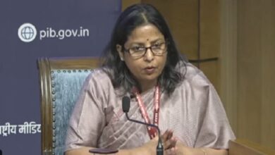 Photo of देश में एलपीजी वितरकों और पेट्रोल पंपों के पास ईंधन के पर्याप्त स्टॉक: सुजाता शर्मा