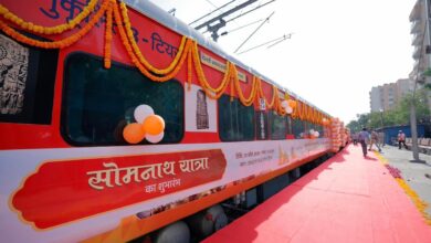 Photo of दिल्ली से रवाना हुई सोमनाथ स्वाभिमान यात्रा, रेखा गुप्ता ने दिखाई हरी झंडी 