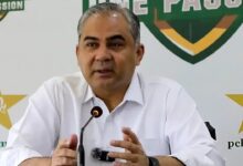 Photo of स्टेडियम खाली, तेल का संकट, फिर भी पीएसएल को आईपीएल से बेहतर बताने की जिद!