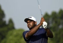 Photo of तुलम गोल्फ चैंपियनशिप : पहले दौर के बाद रेहान थॉमस संयुक्त 60वें स्थान पर