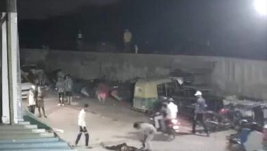 Photo of दिल्ली के जहांगीरपुरी में सरेआम खूनी खेल