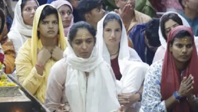 Photo of भारतीय महिला क्रिकेट टीम ने टी-20 विश्व कप से पहले लिया महाकाल का आशीर्वाद