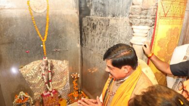 Photo of मप्र के मुख्यमंत्री पहुंचे धार की ऐतिहासिक भोजशाला, मां वाग्देवी के दर्शन कर की पूजा