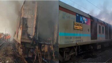 Photo of मप्र के रतलाम में राजधानी एक्सप्रेस में सुबह लगी आग, 68 यात्रियों को सुरक्षित निकाला गया, दिल्ली-मुंबई रेल यातायात प्रभावित