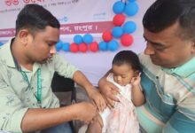 Photo of बांग्लादेश में खसरे की स्थिति और गंभीर, 12 और बच्‍चों की मौत 