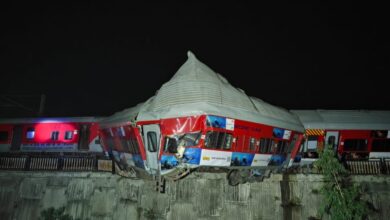 Photo of ऋषिकेश में उज्जैन एक्सप्रेस के तीन डिब्बे पटरी से उतरे