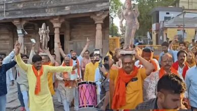 Photo of मप्र की धार भोजशाला में पूजा-पाठ शुरू, गोमूत्र से शुद्धिकरण, गर्भगृह में मां वाग्देवी की महाआरती कर श्रद्धालुओं ने किए दर्शन